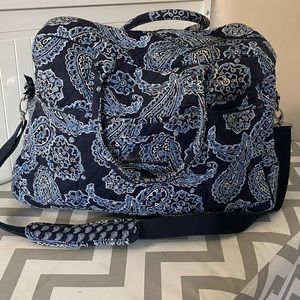 Vera Bradley Weekender 🦋💙